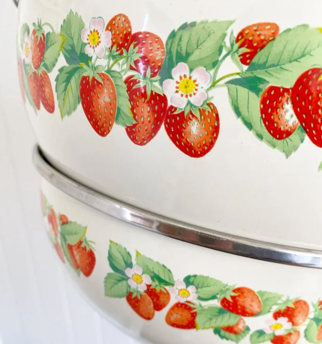 Vintage Strawberry Enamel Nesting bowls