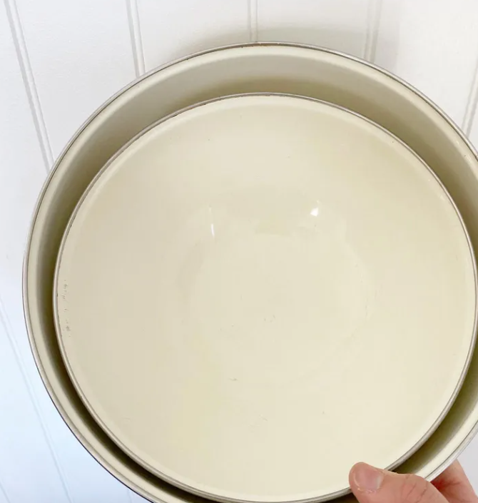 Vintage Strawberry Enamel Nesting bowls