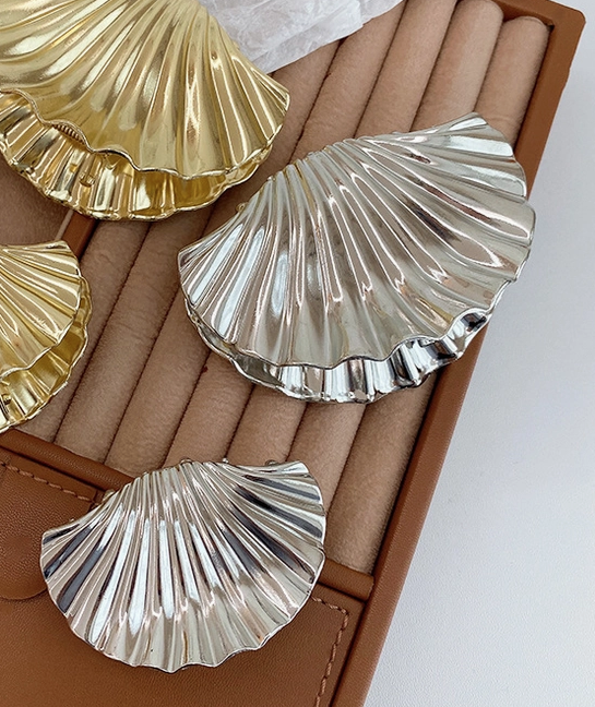 Metal Shell Hair Clip (assorted color & Size)