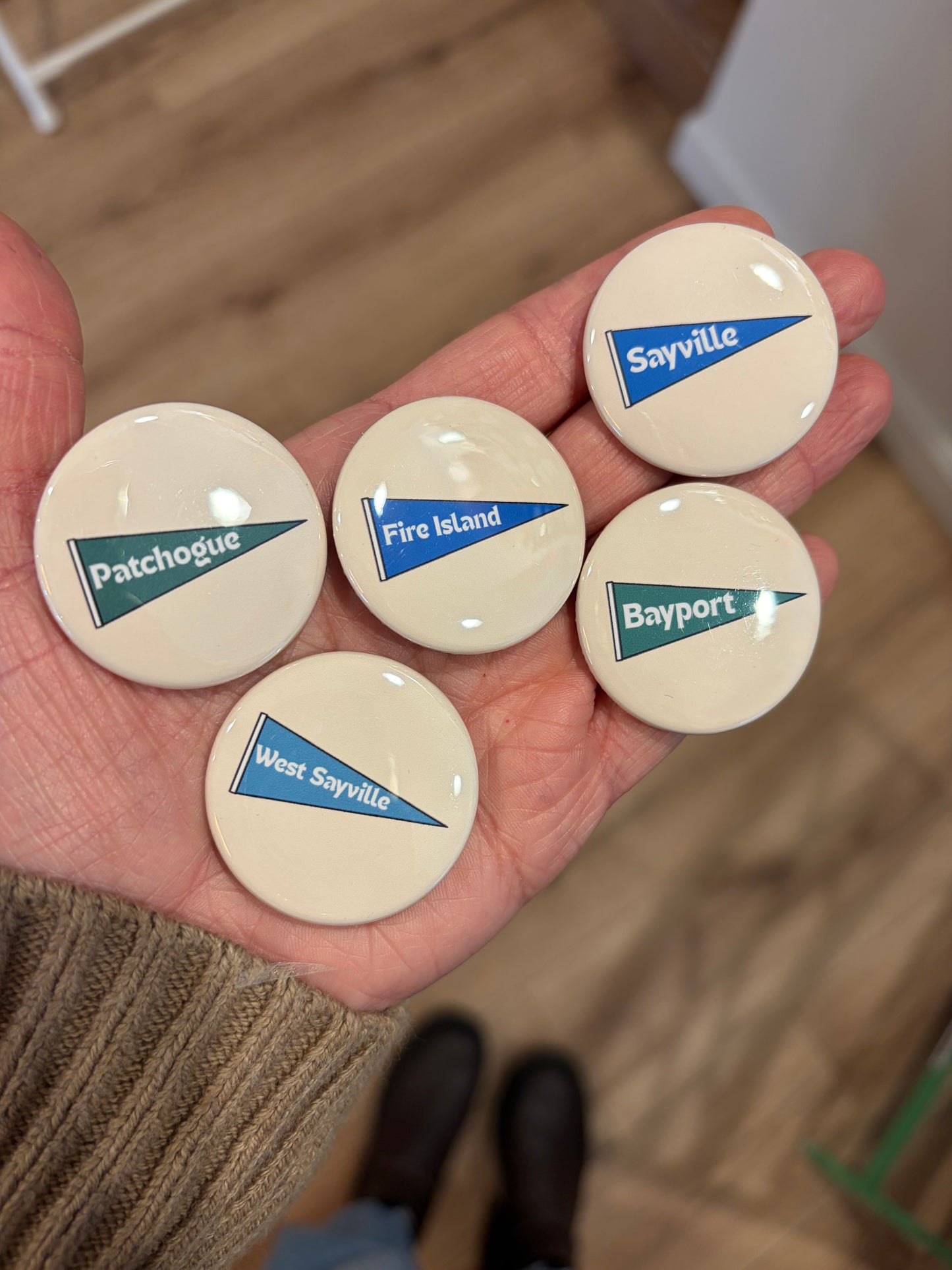 Long Island Town Buttons