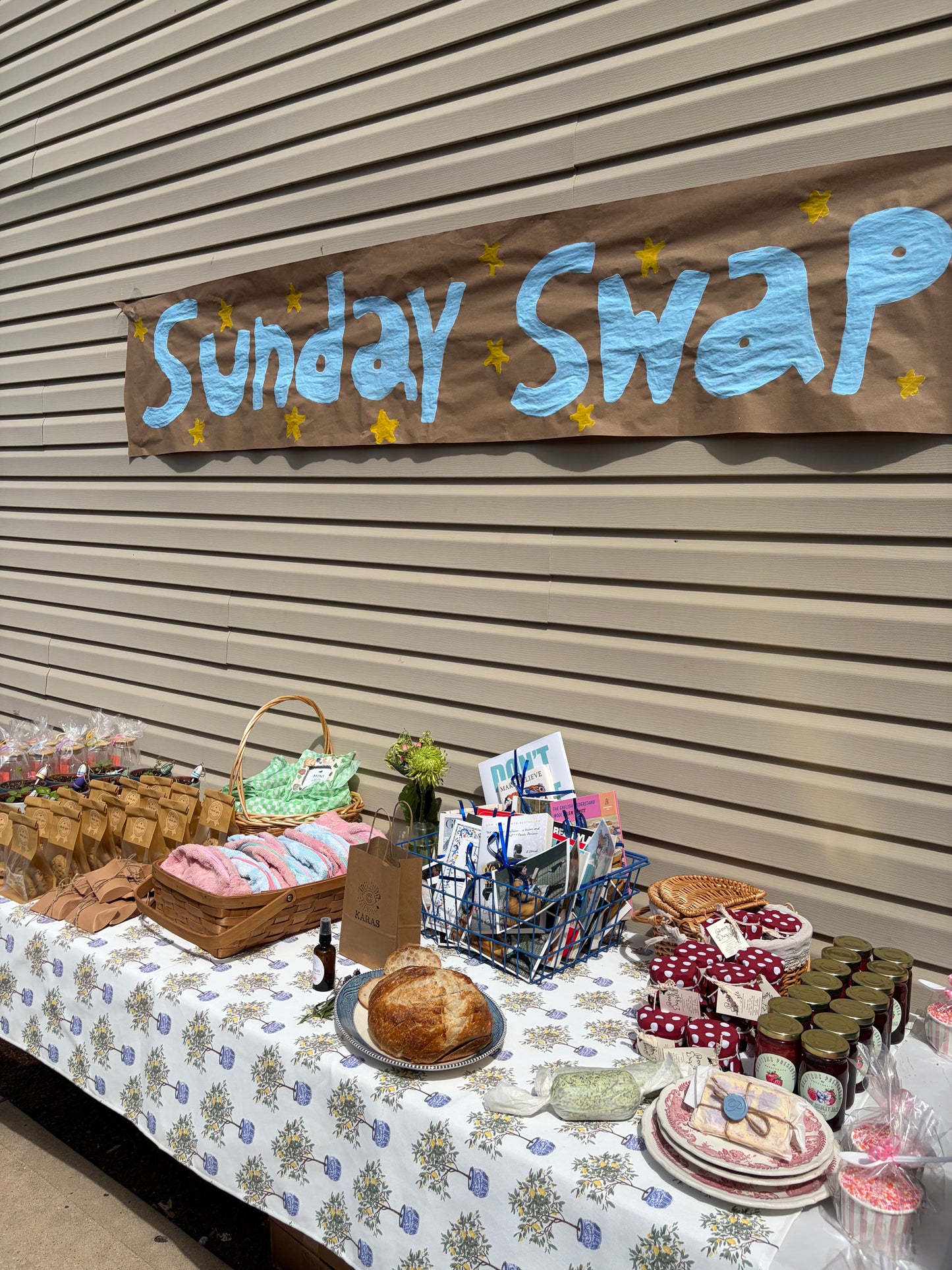 *Sunday Swap Favorite Things Party 7/26