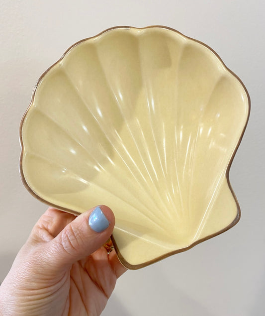 Vintage Ceramic Shell Dish