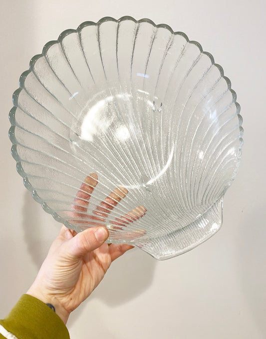 Vintage Textured Shell Bowl