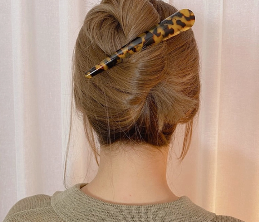 Tortoise Shell Banana Hair Clip