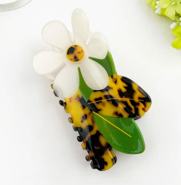 Daisy Tortoise Shell Claw Hair Clip